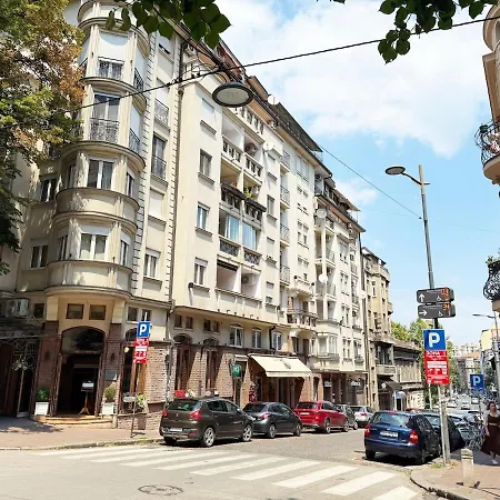 Modern 2-room Oasis In Old-town Βελιγράδι