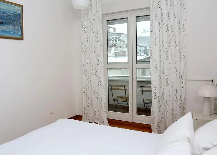 Modern 2-room Oasis In Old-town * Βελιγράδι