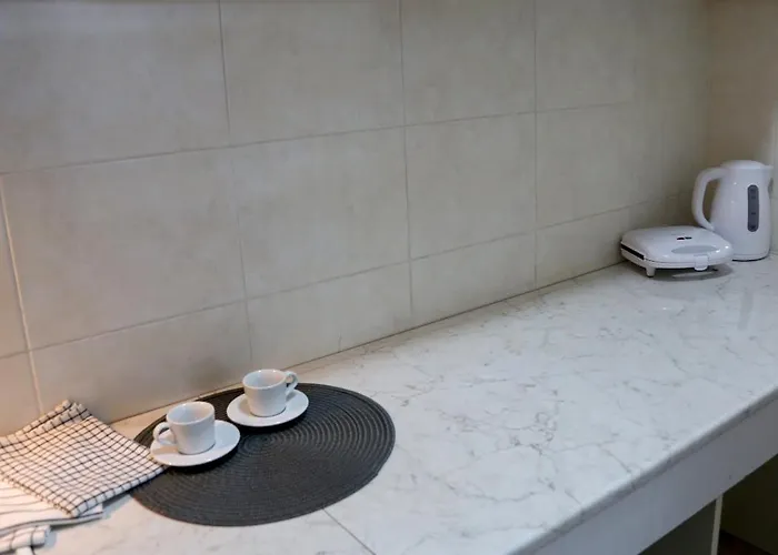 Modern 2-room Oasis In Old-town Διαμέρισμα